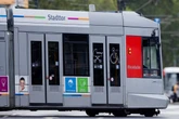 Bahn-Unfall in Düsseldorf: Fußgänger von Tram erfasst und lebensgefährlich verletzt