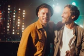 Max Giesinger packt über wilde Feiern mit Johannes Oerding aus: "Wenn er einmal an ist ..."