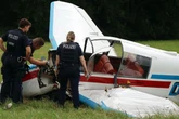 Kleinflieger muss nach Motorproblem notlanden: Drei Kinder und Pilot verletzt