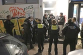 Einsatzkräfte kontrollieren mehrere Kioske - und werden fündig