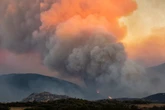 Waldbrände wüten heftig weiter: Junger Feuerwehrmann (†22) stirbt im Einsatz