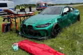 Schwerer Renn-Unfall! PS-Monster bricht aus und kracht in Menschenmenge