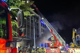 Brandhaus steht eigentlich leer: Feuerwehr rettet vier Obdachlose vor sicherem Tod