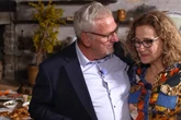Sachse Olaf im Flirt-Rausch! Doch eine übertreibt komplett