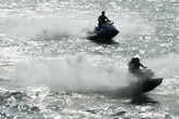 Ehefrau nach Jetski-Fahrt als vermisst gemeldet, doch dann kommt alles anders