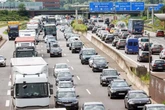 Feiertag und Wochenende: Hier müssen Autofahrer mit langen Wartezeiten rechnen