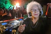 Party kennt kein Alter: 86-jährige Vika rockt Chemnitz