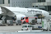 Lufthansa-Maschine schlägt mit Front auf Boden auf: War Unachtsamkeit der Auslöser für Unfall?