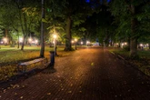 Vermummte lauern im Park: Kölner mit Schlagstock krankenhausreif geschlagen