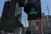 Leipziger Ampeln überklebt: Jetzt ist klar, wer dahintersteckt