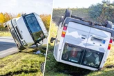 Kleintransporter überschlägt sich auf A17: Polizei ermittelt gegen Fahrer