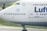 Brutale Gabel-Attacke: Behörden veröffentlichen erschreckende Details zu Lufthansa-Flug
