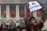 Regierung gestürzt, heftige Proteste: Nepal versinkt im Chaos