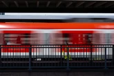 München Ostbahnhof: Betrunkene Teenager stoßen 18-Jährigen ins Gleis