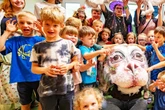 Glücksdrache bringt Dresdner Kita-Knirpse zum Staunen