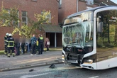 Linienbusse krachen ineinander: Zwölf Verletzte, vier davon schwer