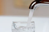 Trinkwasser in Chemnitz verunreinigt: Stadt gibt erstes Update