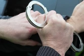 Sie drohten mit einem Messer: Raubserie geht wohl auf das Konto von Jugendlichen