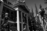 Frau stirbt im Disneyland! Gruselbahn fordert Todesopfer