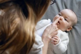 Die beliebtesten Babynamen 2024 - ein Neueinsteiger stürmt die Top Ten