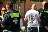 CSD-Gegendemo in Berlin: Polizei filzt Rechte am Potsdamer Platz