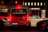Dramatische Szenen auf Weinfest: 17-Jähriger zückt Waffe, kollabiert auf Polizeiwache
