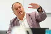 OB Hilbert wird deutlich: So viele Rathaus-Stellen sollen weg