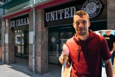 Eisgenuss mit Promi-Faktor: Podolski kommt zur Eiscafé-Eröffnung nach Chemnitz