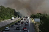 Riesige Rauchwolke über A10: Autobahn gesperrt!