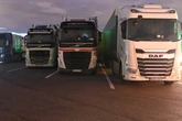 Überraschung für Lkw-Fahrer: Diebe räumen über Nacht Ladefläche auf A14-Rastplatz aus