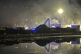 Großeinsatz am Dortmunder Hafen: Recycling-Maschine fängt plötzlich Feuer