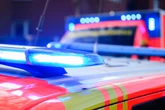 Unfall mit fünf Schwerverletzten: Peugeot kracht frontal in Ford mit vierköpfiger Familie