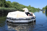 Reif für die Insel? Leipzigs erstes echtes Wasserbett ist da