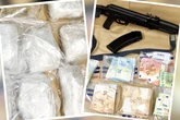 Heroin, Kokain, Bargeld und scharfe Schusswaffe: Razzia in zwei Gartenhütten