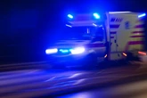 Unfall mit 2,36 Promille: 44-Jähriger verliert Kontrolle über Mercedes-Transporter