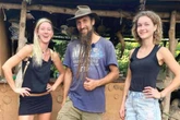 Affront bei "Bauer sucht Frau": Eine Hofdame pennt zu lange, die andere haut sofort ab!