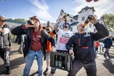 Prost! Chemnitzer Brauerei schickt Männer zum Bierkasten-Marathon