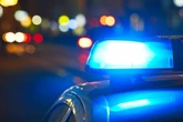 Er selbst rief die Helfer: Mann würgt Polizistin und schlägt ihren Kopf gegen Wand