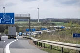 Reifen manipuliert und Panne provoziert? SUV-Fahrer an Autobahnkreuz beklaut