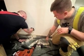 Feuerwehr will Katze retten, doch dann haben Kräfte plötzlich ein dickes Problem