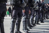 Vor Anpfiff von WM-Quali-Spiel: Polizei stürmt Kabine und will Profi festnehmen