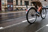 Innerhalb einer Stunde: Drei Radfahrer bei Unfällen verletzt