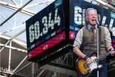 Unglück bei Konzert von Bruce Springsteen: Metall löst sich von Videowürfel, kracht in Fans