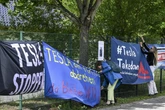 Kein Wasser für Musk! Wut-Proteste gegen Deal für Tesla