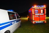Schlägerei im Stadtpark eskaliert! 17-Jähriger niedergestochen