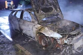 War es Brandstiftung? Alfa Romeo in Strehlen abgefackelt