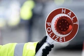 16-Jähriger klaut VW Caddy und flüchtet mit elf Beifahrern vor der Polizei