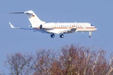 Regierungsflieger über Dresden: Hoher Besuch an Bord?