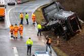 Sattelzug umgekippt: Verkehrschaos auf A66