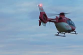 Per Hubschrauber ins Krankenhaus: Verlor E-Bike-Fahrer wegen eines Insekts die Kontrolle?